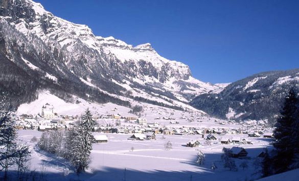 Winterbild von Muotathal
